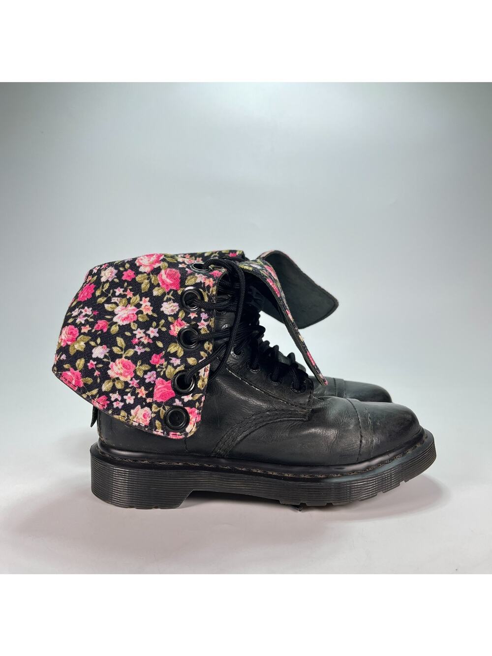 Dr. Martens Triumph 1914 Black Floral Leather Fold Down Tall Boots Womens Size 7